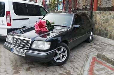 Седан Mercedes-Benz E-Class 1995 в Черновцах