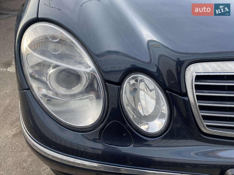 Седан Mercedes-Benz E-Class 2005 в Миколаєві