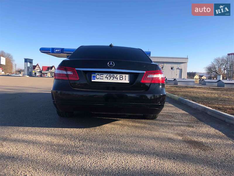 Седан Mercedes-Benz E-Class 2011 в Чернівцях