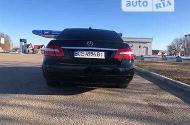 Седан Mercedes-Benz E-Class 2011 в Чернівцях