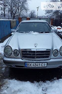 Седан Mercedes-Benz E-Class 1998 в Славуте