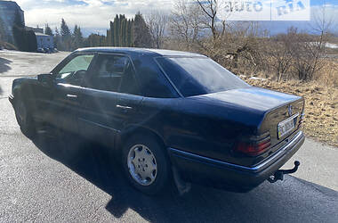 Седан Mercedes-Benz E-Class 1996 в 