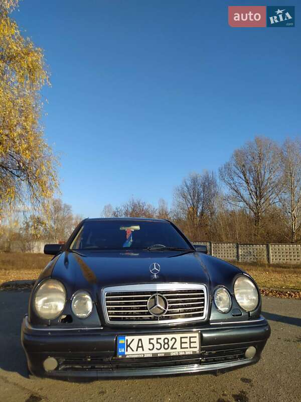 Седан Mercedes-Benz E-Class 1996 в Киеве
