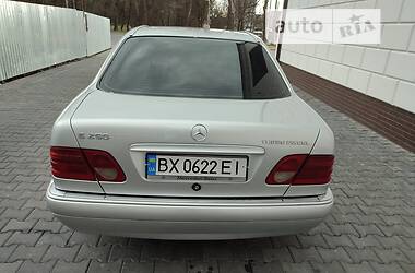 Седан Mercedes-Benz E-Class 1997 в Хмельницькому