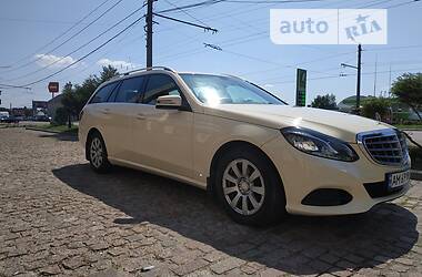 Універсал Mercedes-Benz E-Class 2013 в Житомирі