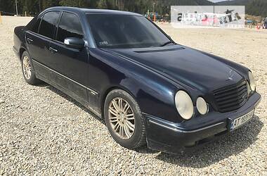 Седан Mercedes-Benz E-Class 2001 в Яремчі