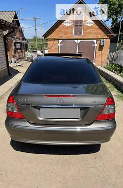 Седан Mercedes-Benz E-Class 2007 в Тростянце