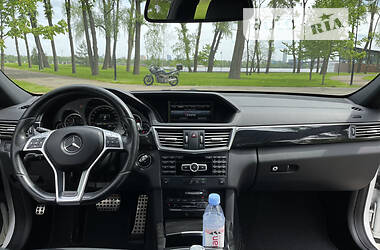 Седан Mercedes-Benz E-Class 2013 в Киеве