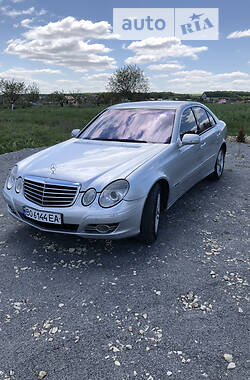 Седан Mercedes-Benz E-Class 2007 в Тернополі