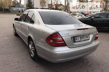 Седан Mercedes-Benz E-Class 2005 в Новоархангельске