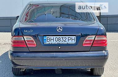 Седан Mercedes-Benz E-Class 2000 в Одессе