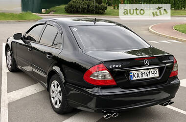 Седан Mercedes-Benz E-Class 2006 в Киеве