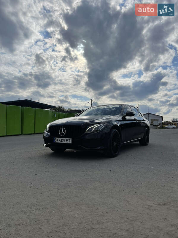 Седан Mercedes-Benz E-Class 2017 в Кам'янець-Подільському