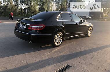 Седан Mercedes-Benz E-Class 2010 в Ковелі