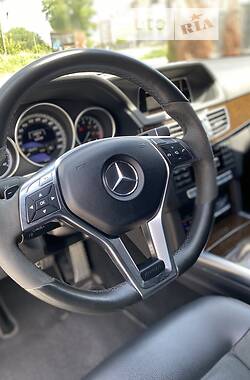 Седан Mercedes-Benz E-Class 2014 в Киеве