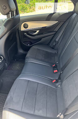 Седан Mercedes-Benz E-Class 2018 в 