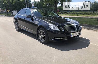 Седан Mercedes-Benz E-Class 2012 в 