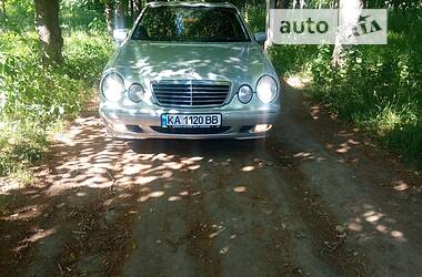 Седан Mercedes-Benz E-Class 2001 в Боярці