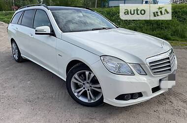 Универсал Mercedes-Benz E-Class 2011 в Ромнах