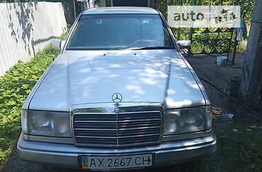 Седан Mercedes-Benz E-Class 1989 в Харькове