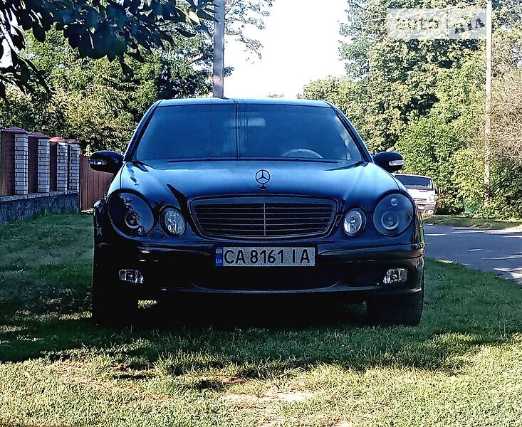 Седан Mercedes-Benz E-Class 2003 в Корсуне-Шевченковском