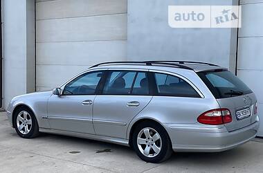 Универсал Mercedes-Benz E-Class 2004 в 