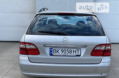 Универсал Mercedes-Benz E-Class 2004 в 