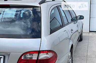 Универсал Mercedes-Benz E-Class 2004 в 