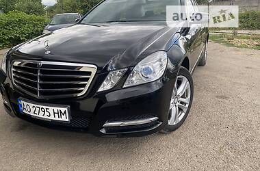 Седан Mercedes-Benz E-Class 2010 в Мукачево