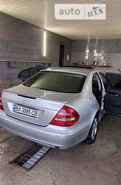 Седан Mercedes-Benz E-Class 2003 в Кам'янець-Подільському