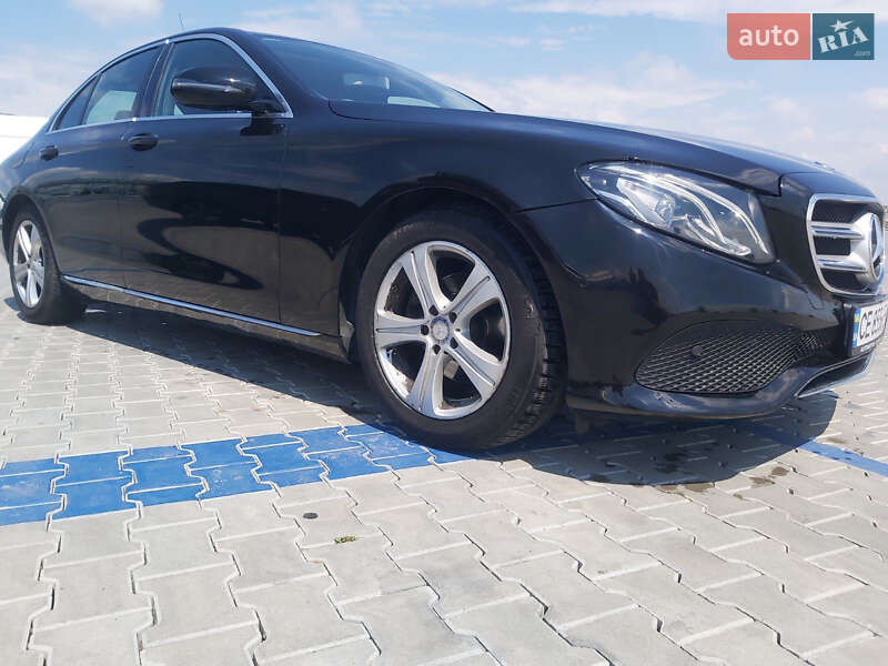 Седан Mercedes-Benz E-Class 2016 в Черновцах
