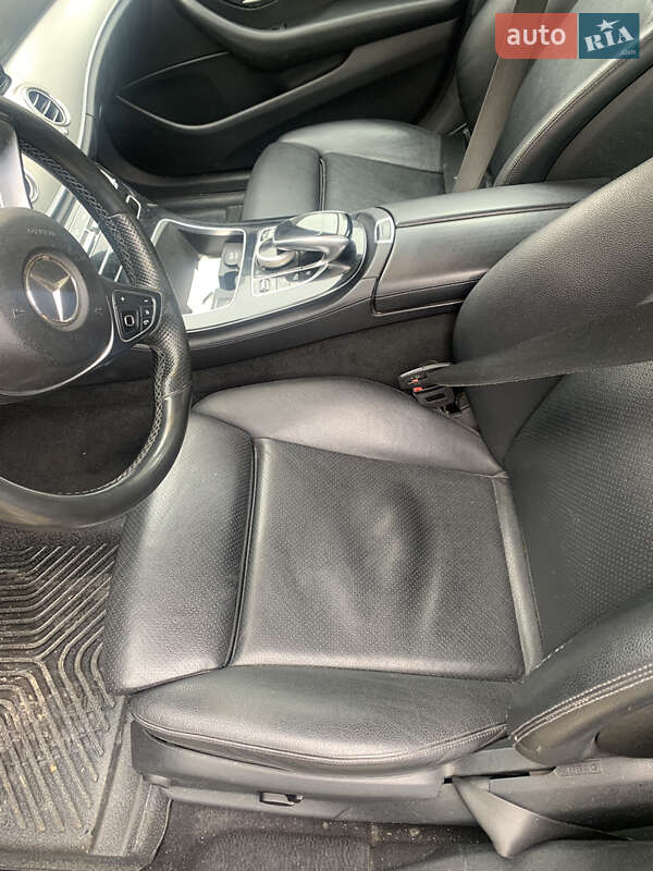 Седан Mercedes-Benz E-Class 2016 в Черновцах