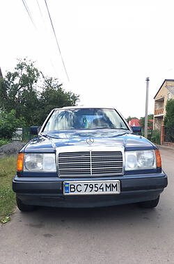 Седан Mercedes-Benz E-Class 1991 в Нововолынске