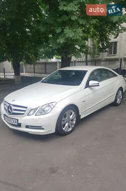 Купе Mercedes-Benz E-Class 2011 в Киеве