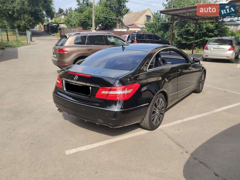 Купе Mercedes-Benz E-Class 2009 в Запорожье