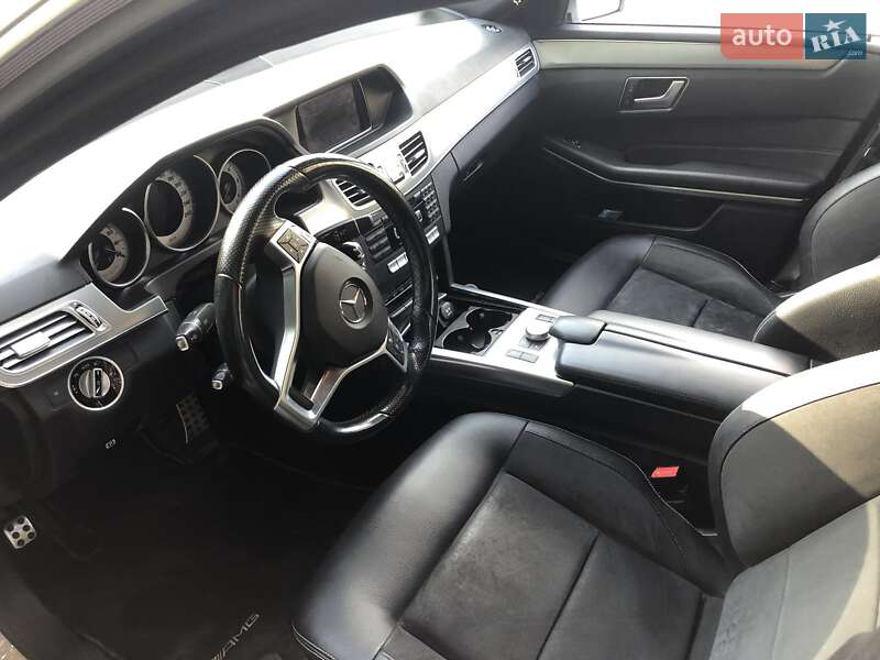 Седан Mercedes-Benz E-Class 2014 в Львові