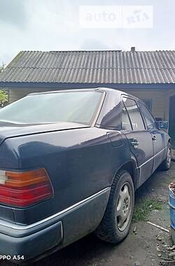 Седан Mercedes-Benz E-Class 1994 в 