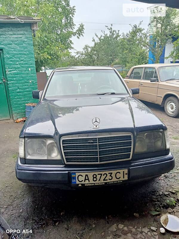 Mercedes-Benz E-Class 1994 Mercedes-Benz E-Class 1994