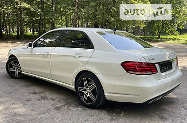 Седан Mercedes-Benz E-Class 2014 в Тернополе