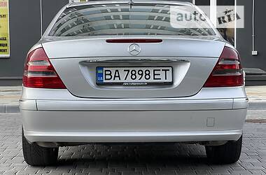 Седан Mercedes-Benz E-Class 2003 в Одесі