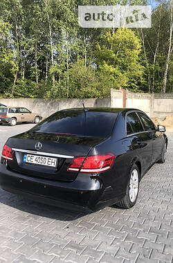 Седан Mercedes-Benz E-Class 2013 в Черновцах