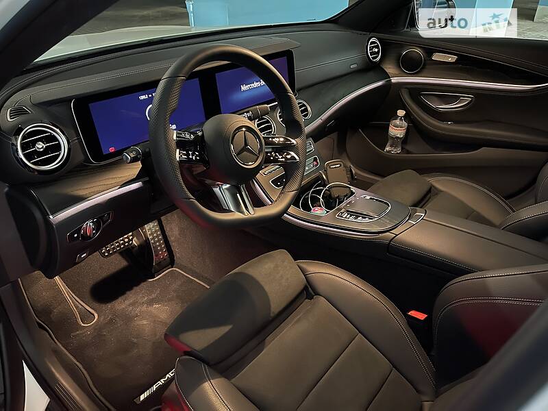 Седан Mercedes-Benz E-Class 2022 в Києві