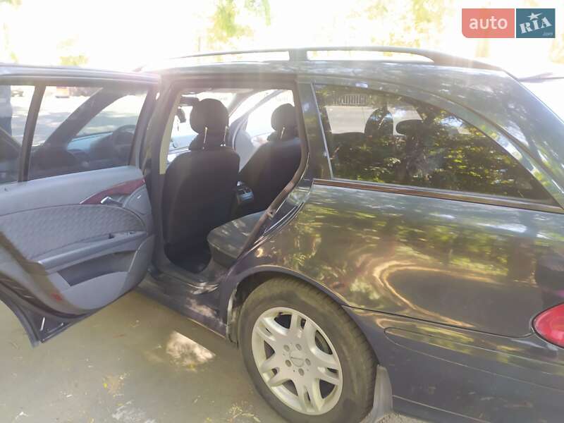 Універсал Mercedes-Benz E-Class 2004 в Одесі