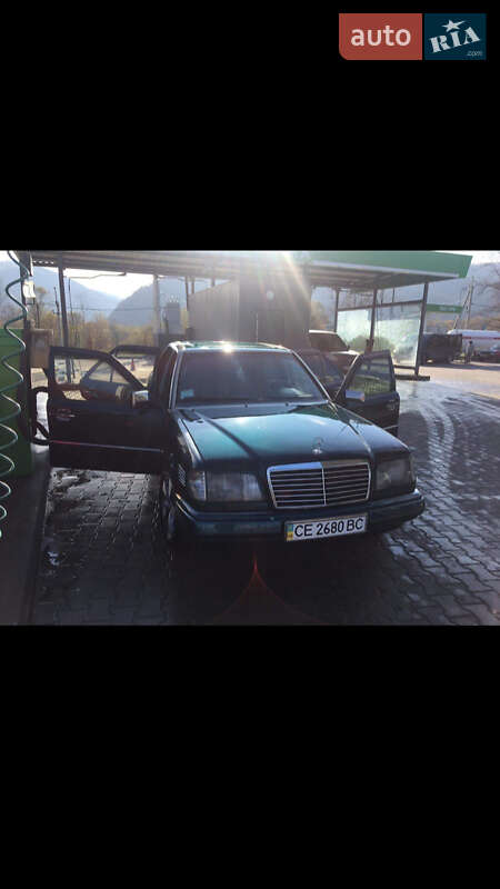 Седан Mercedes-Benz E-Class 1995 в Вижнице