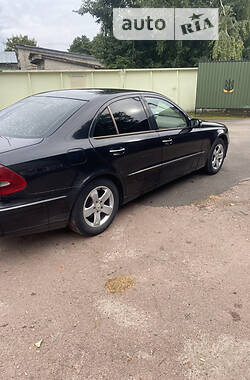 Седан Mercedes-Benz E-Class 2002 в Миргороді