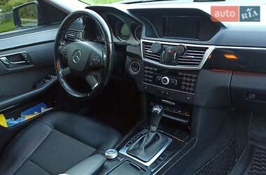 Універсал Mercedes-Benz E-Class 2011 в Самборі