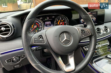 Седан Mercedes-Benz E-Class 2017 в 