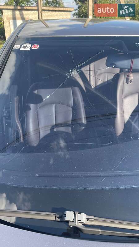 Седан Mercedes-Benz E-Class 2004 в Днепре