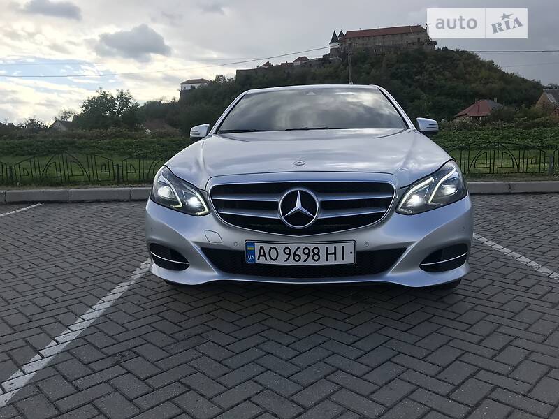 Седан Mercedes-Benz E-Class 2013 в Мукачево
