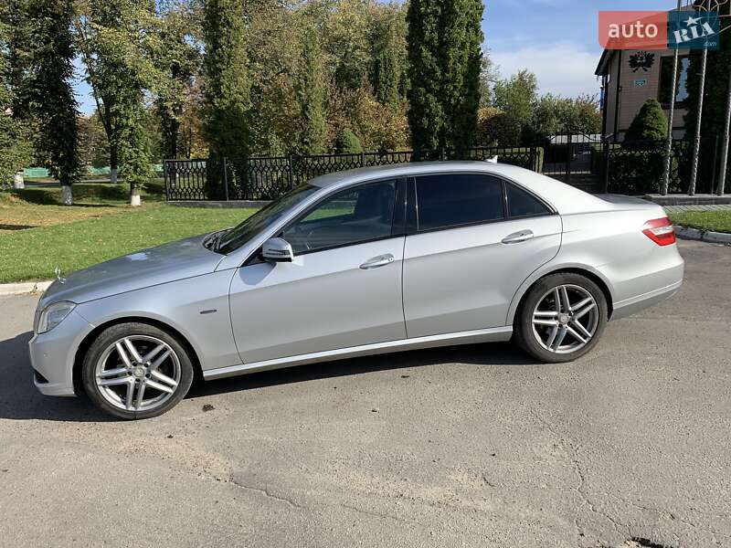 Седан Mercedes-Benz E-Class 2009 в Ватутіному